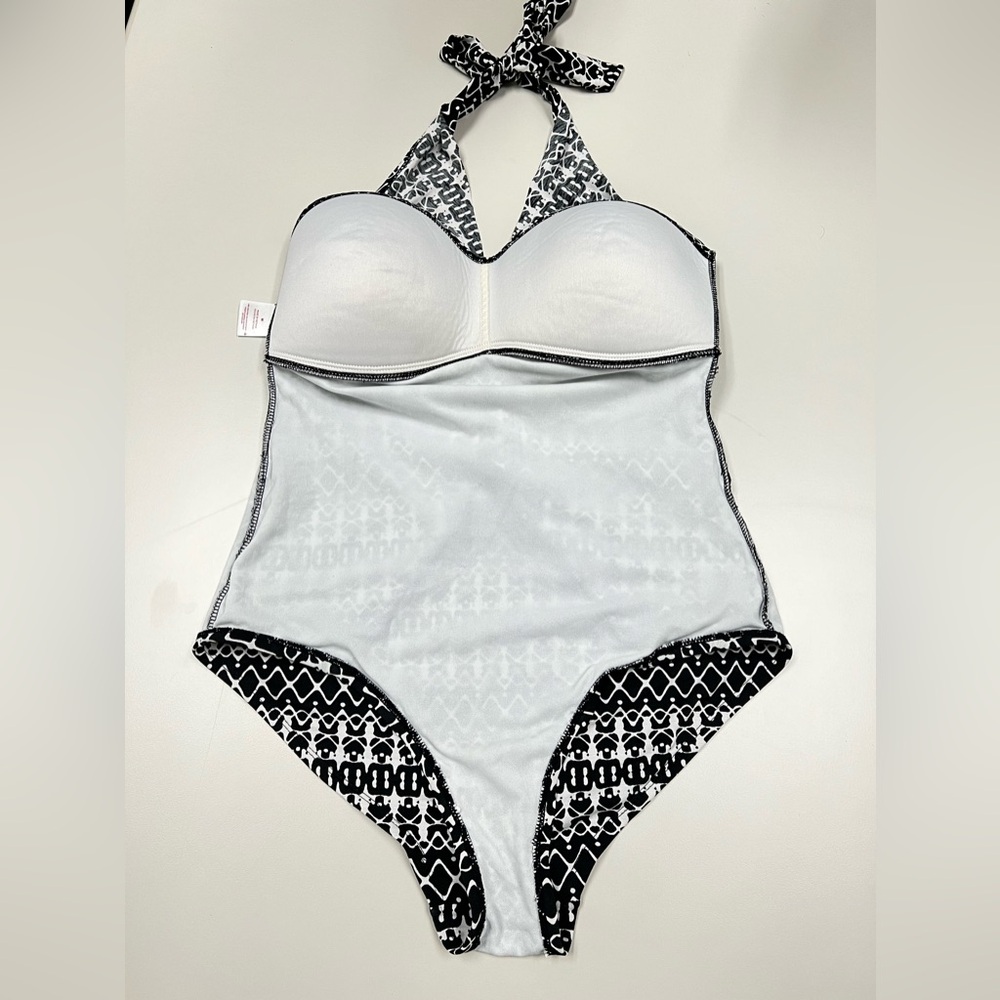 Halter One-Piece Swimsuit - Picture 7 of 10